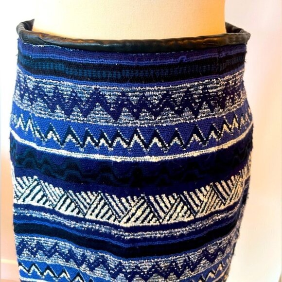 Zara Blue Pattern Mini Skirt - Picture 3 of 13